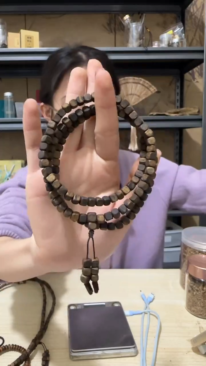 【闪购商品】沉香手串36号张勺子方糖多圈多样性一条