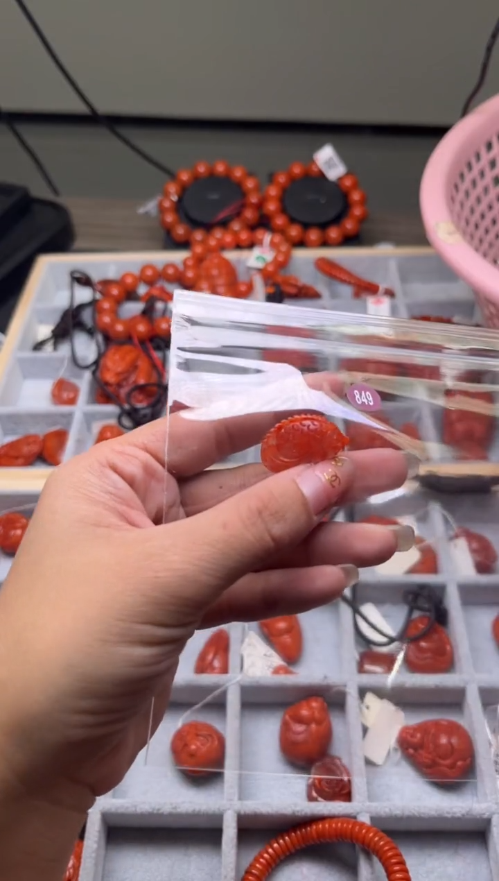 【闪购商品】南红玛瑙珠宝奇石未镶嵌849