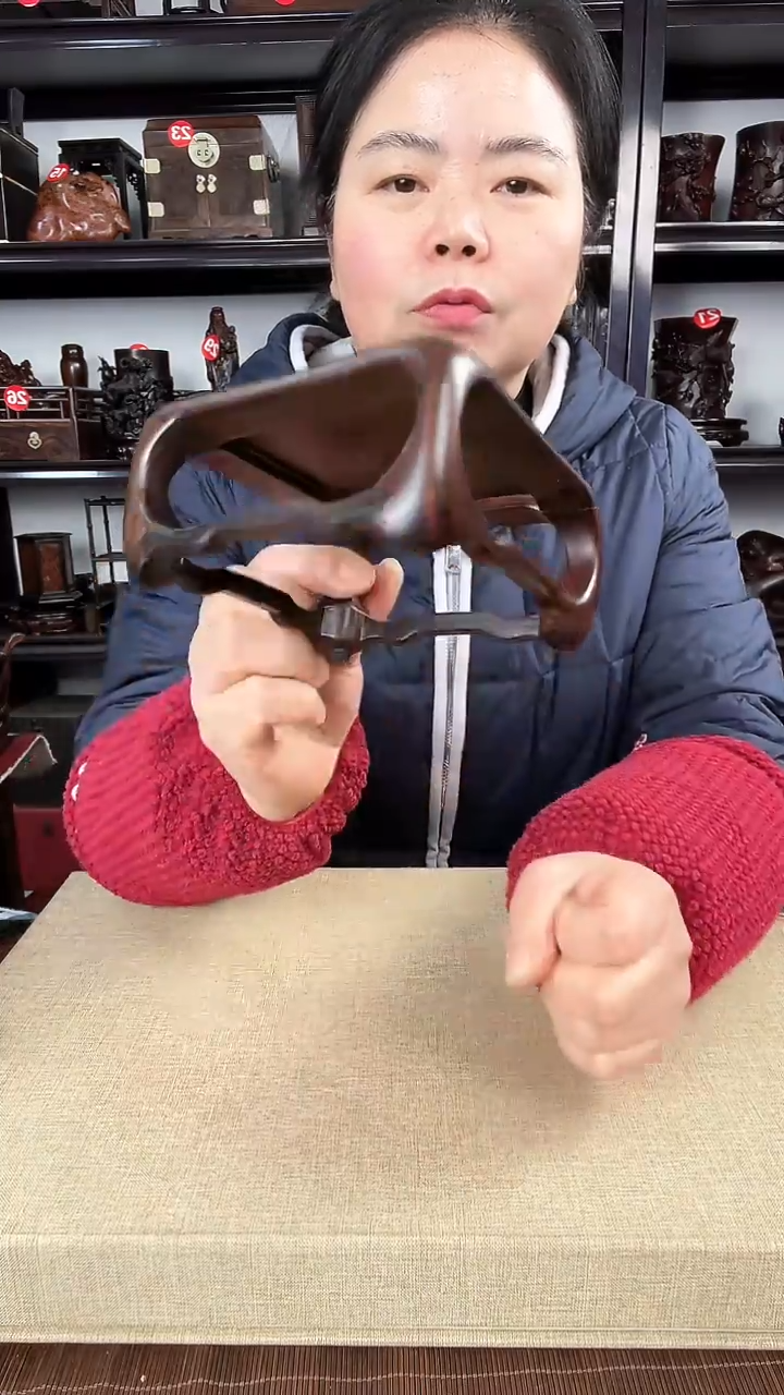 【闪购商品】木2063老李红木工艺品