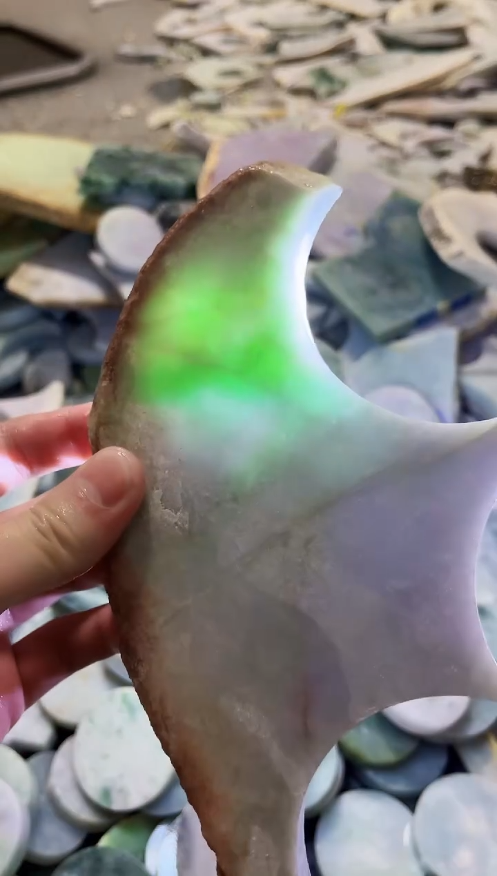 【闪购商品】翡翠颈饰未镶嵌A货吴平914