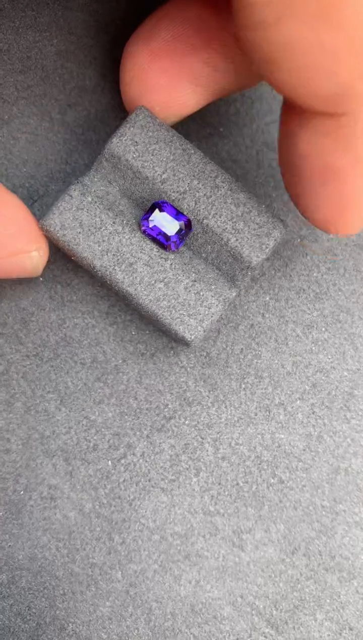 【闪购商品】彩色蓝宝石裸石未镶嵌2.1ct紫蓝宝