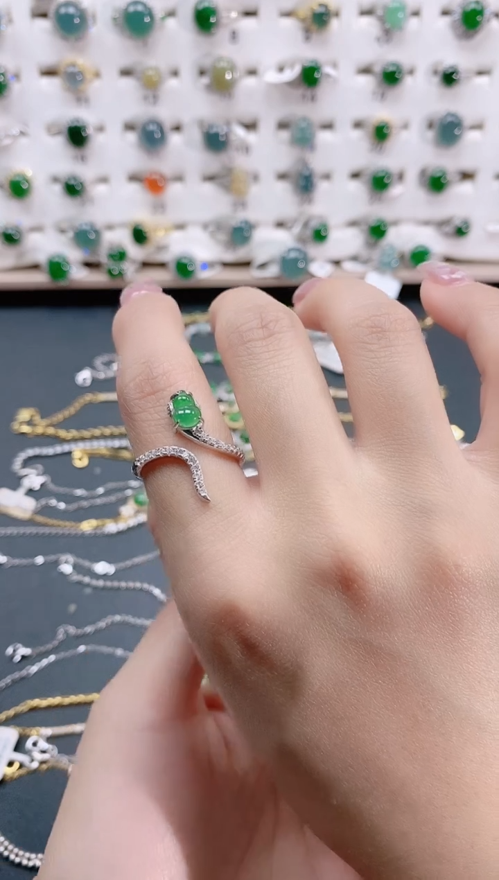 【闪购商品】翡翠戒指银S925镶嵌天然翡翠