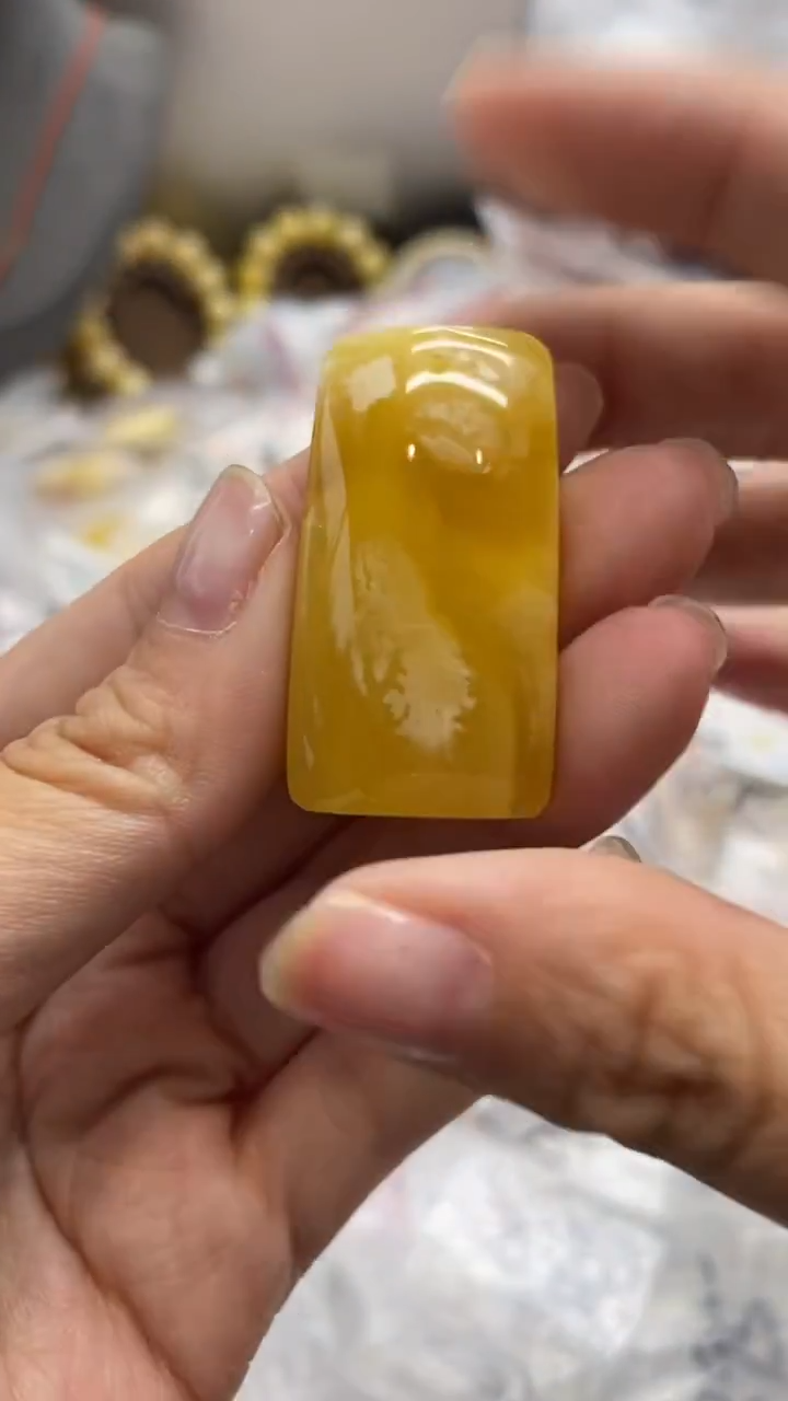 琥珀未镶嵌珠宝奇石2910