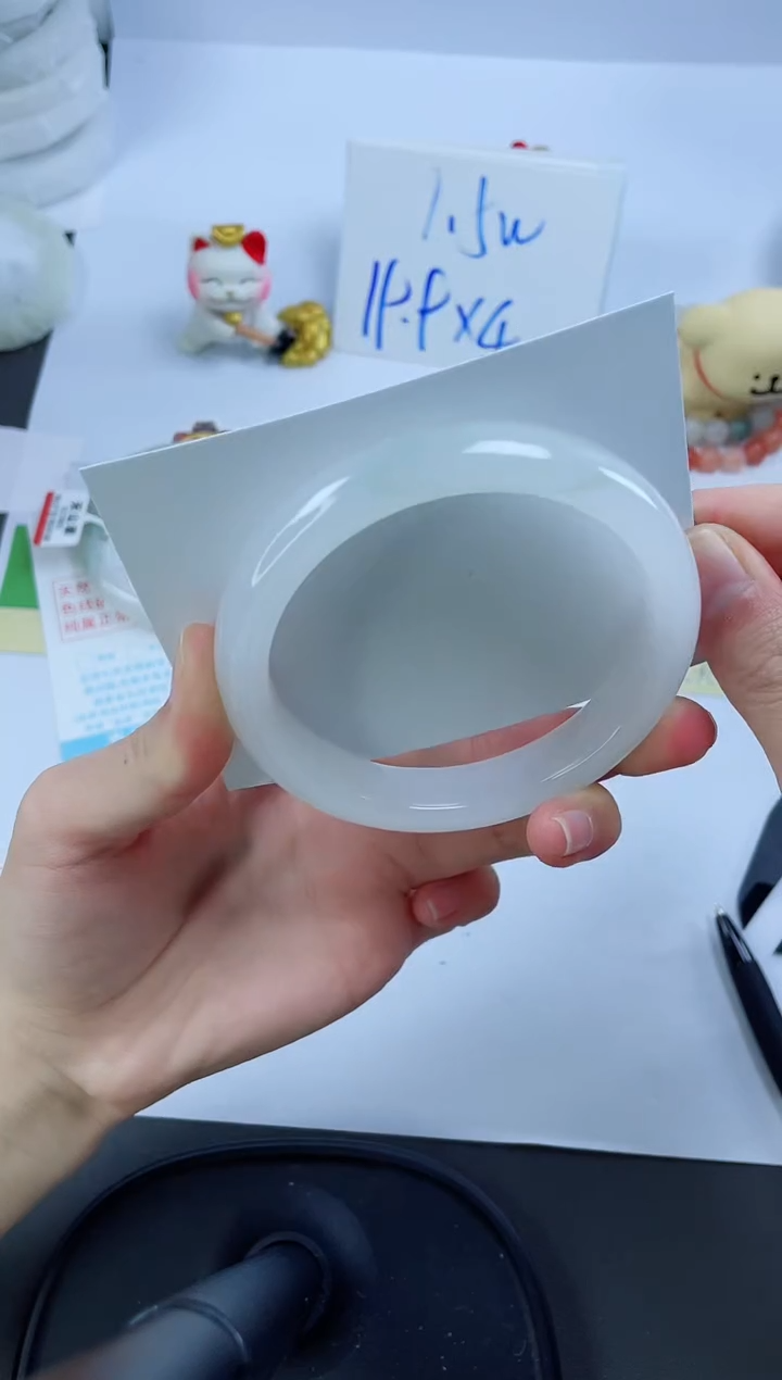 【闪购商品】石英质玉手镯未镶嵌699-65