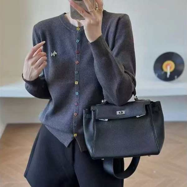 质选121-140新款显瘦时尚毛衣非主图款按照主播推荐女士