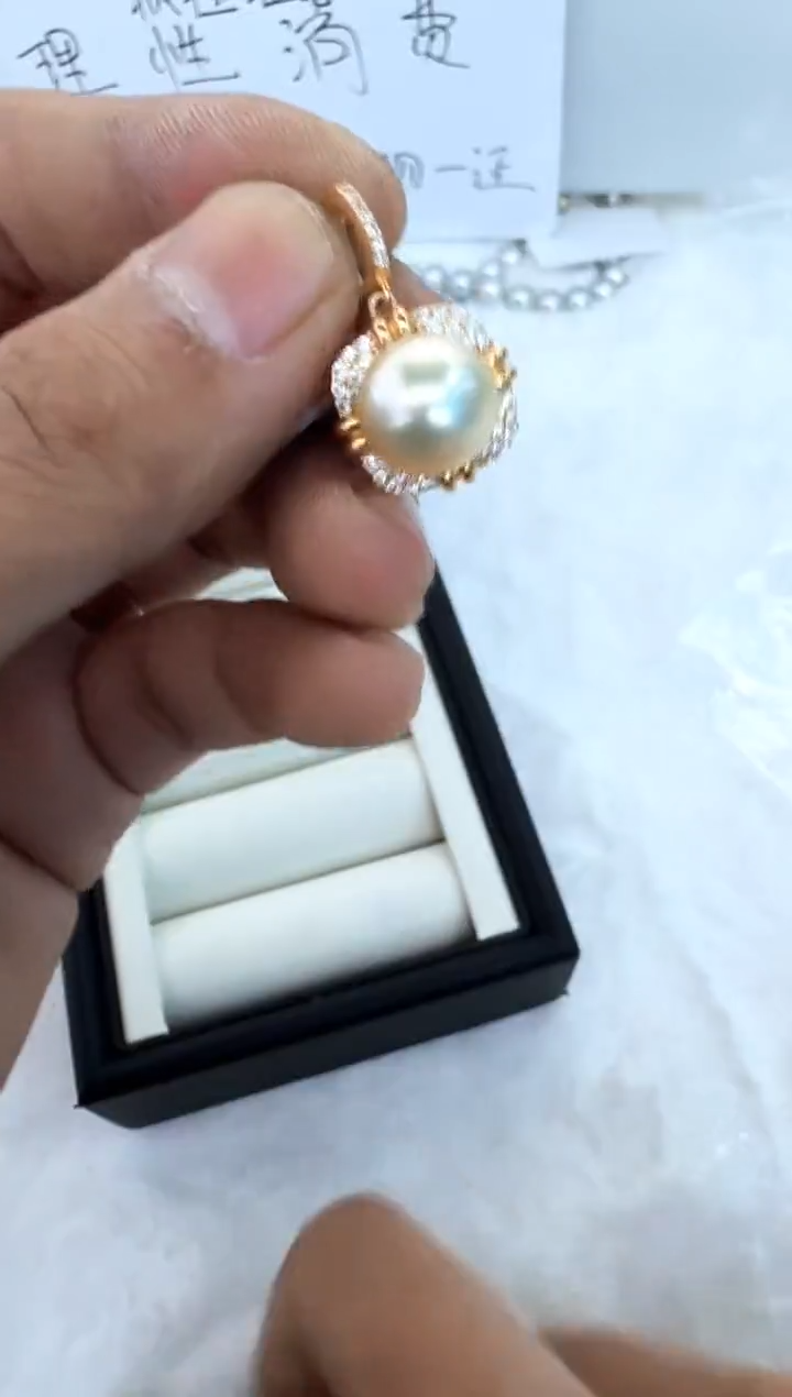 【闪购商品】海水珍珠颈饰银S925镶嵌吊坠