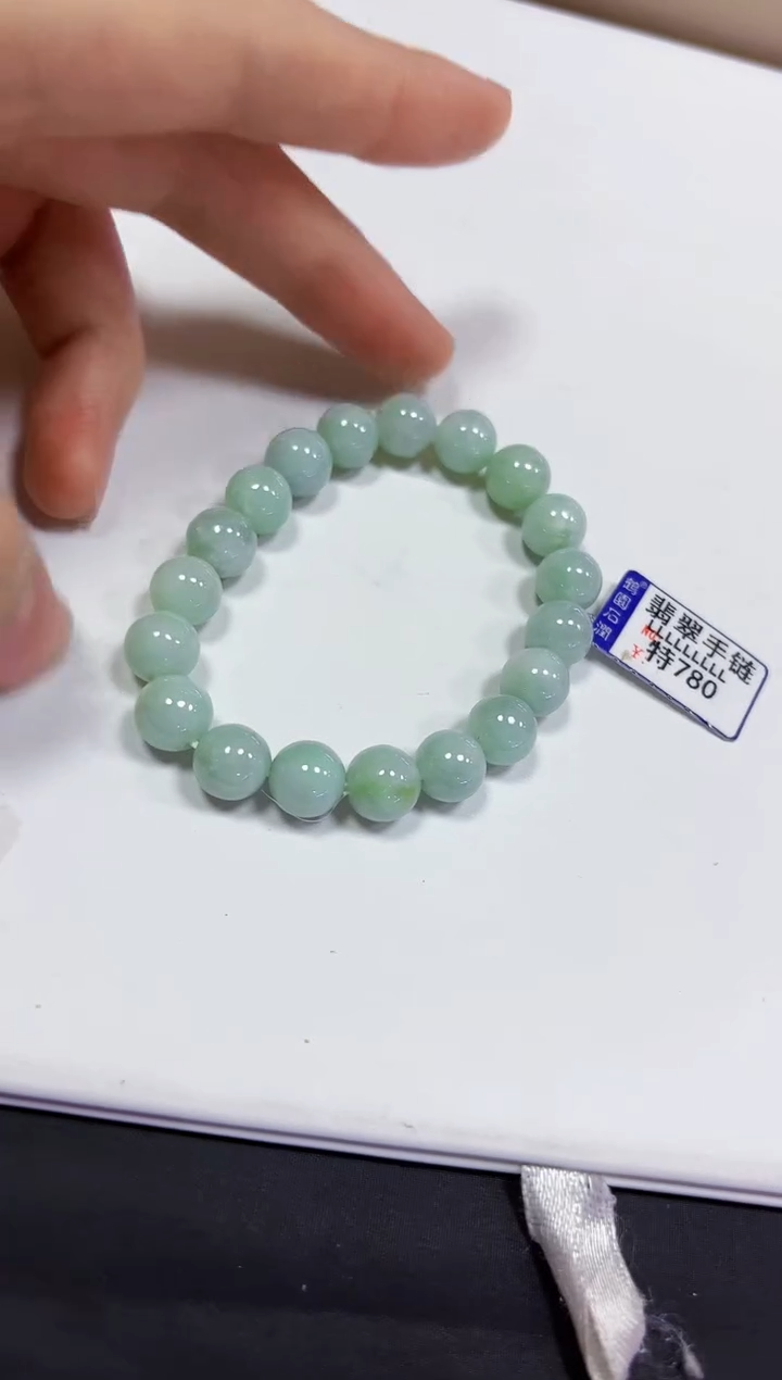 【闪购商品】翡翠颈饰未镶嵌手链了