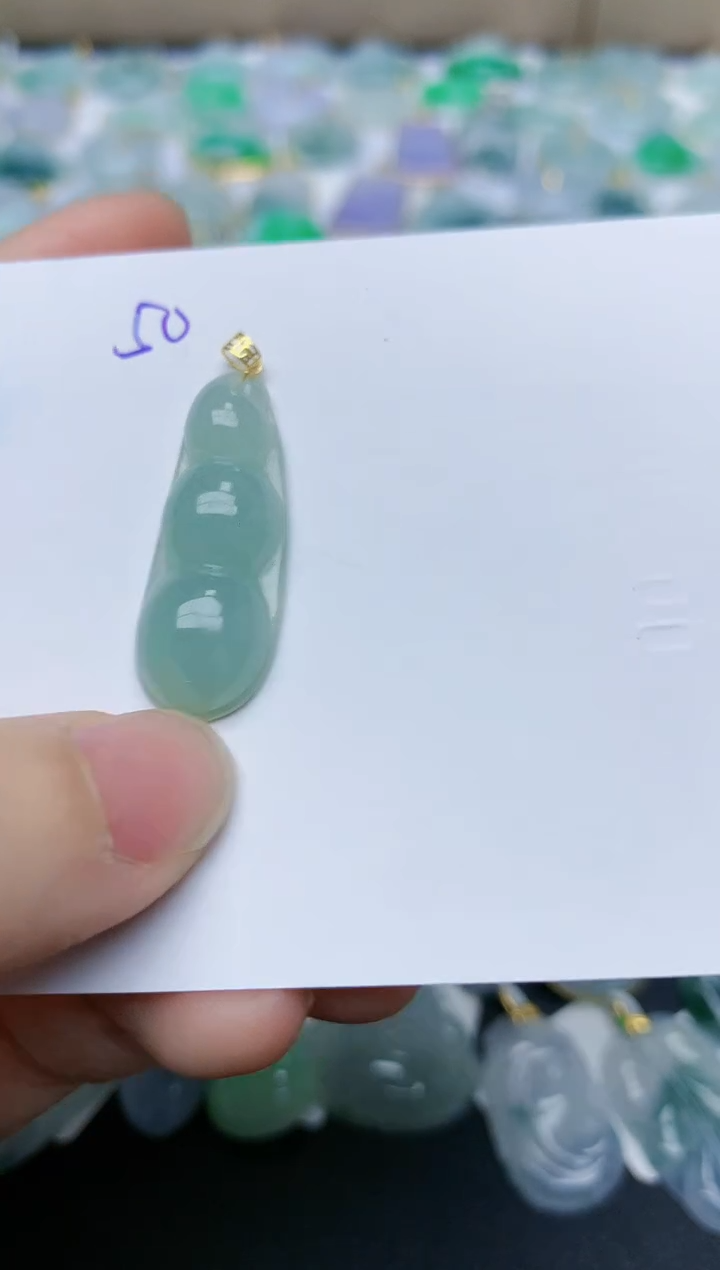 【闪购商品】翡翠颈饰18K金镶嵌天然翡翠A货    