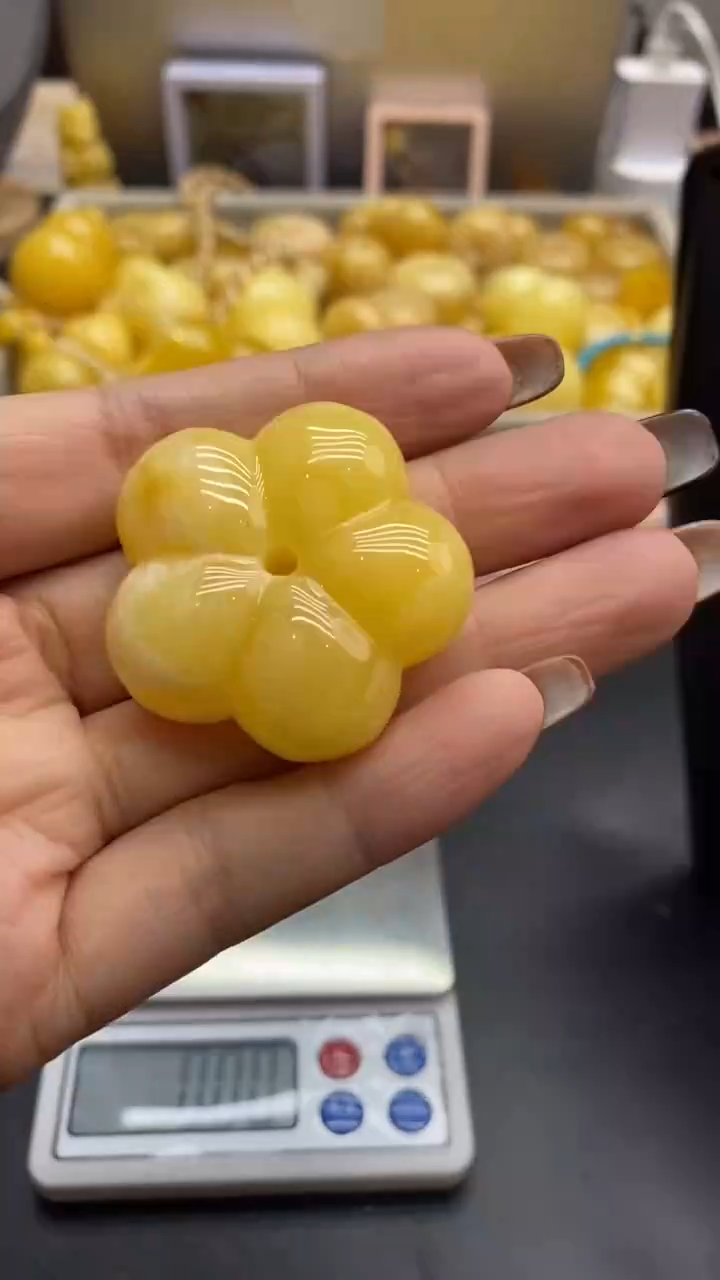 琥珀未镶嵌珠宝奇石41
