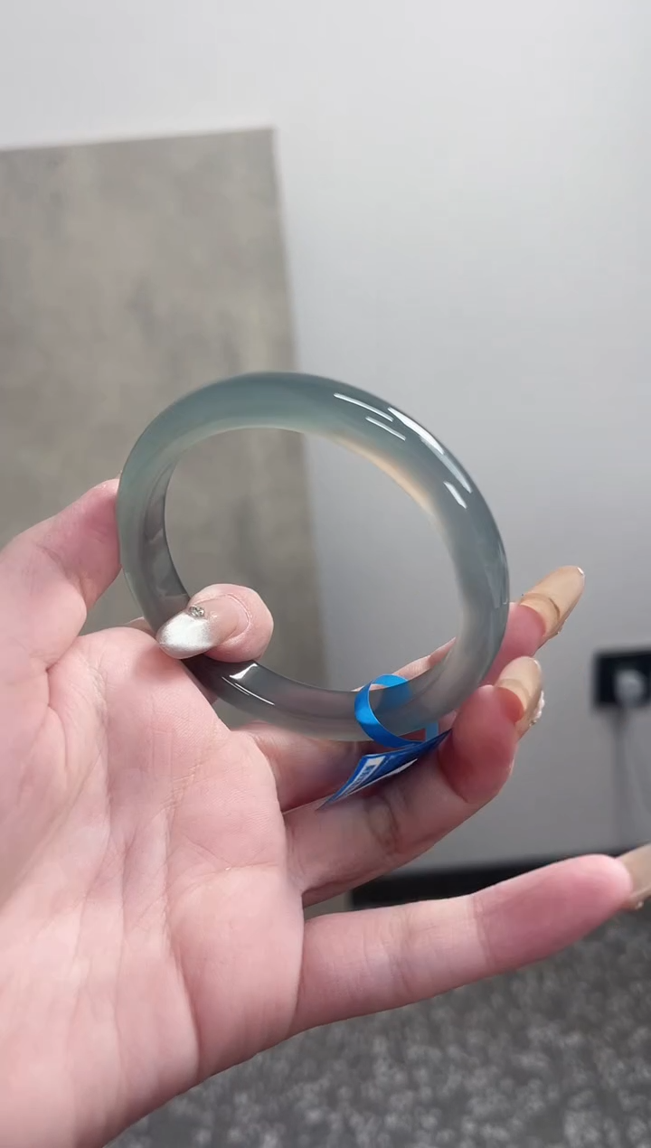 【闪购商品】玛瑙/玉髓手镯未镶嵌59-60圈