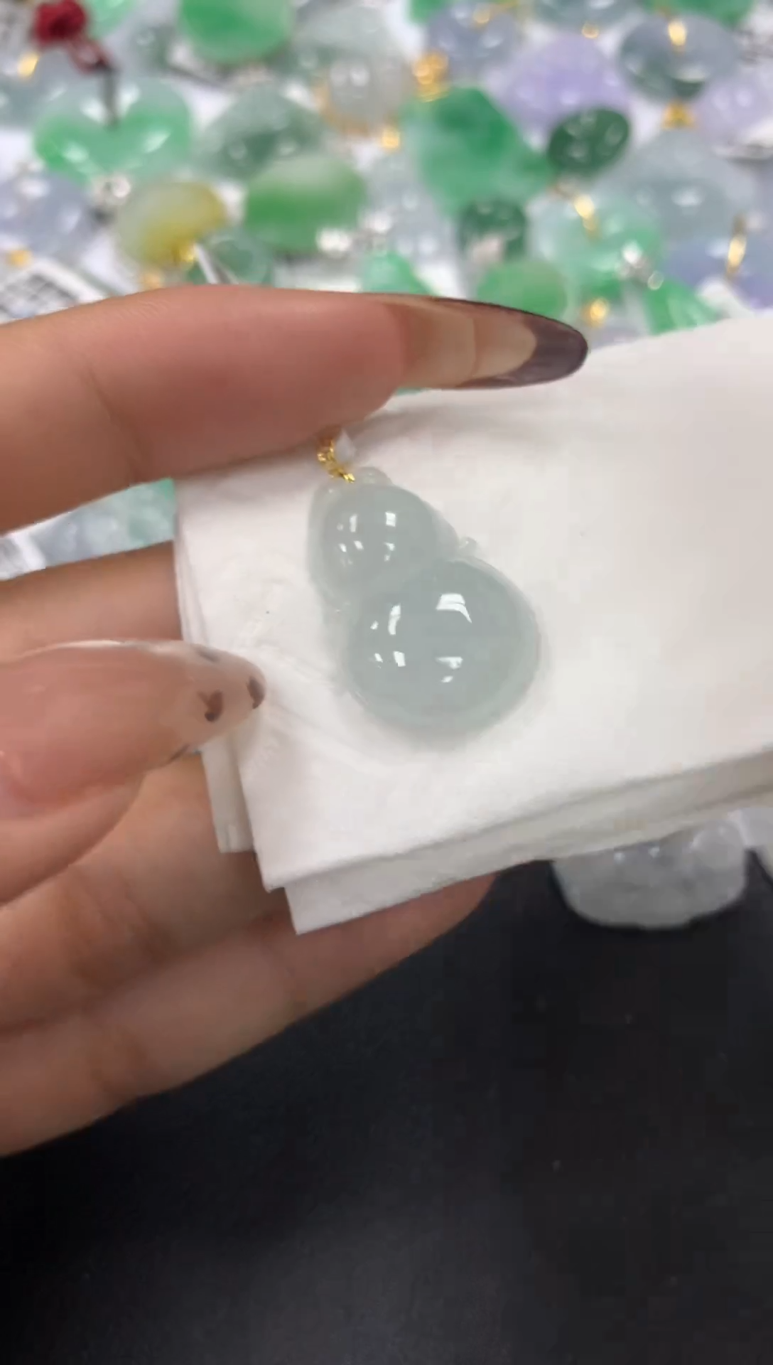 颈饰18K金镶嵌翡翠a货假一赔三支持复检百元上9元证书费自理