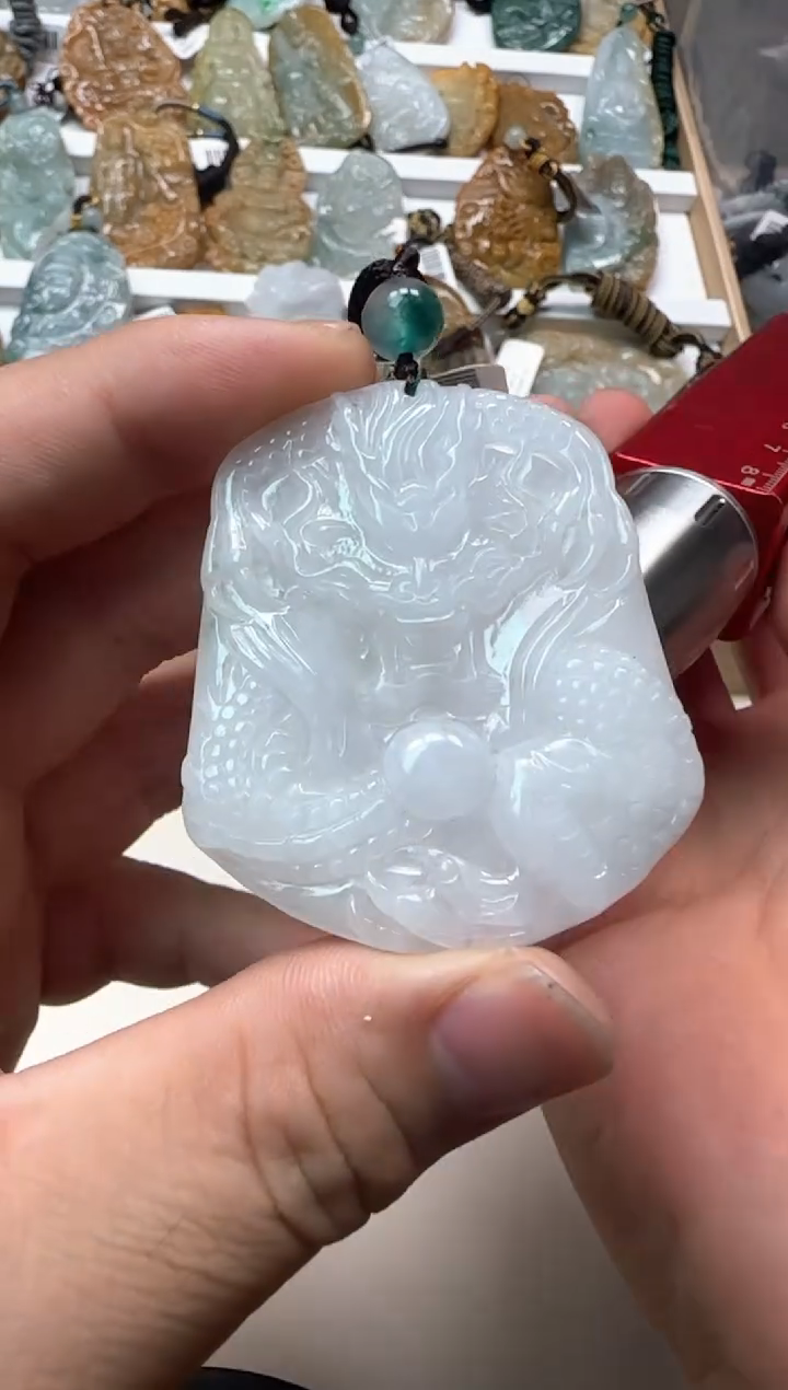 吊坠(不含链)未镶嵌翡翠云天然缅甸A货翡翠（龙牌）