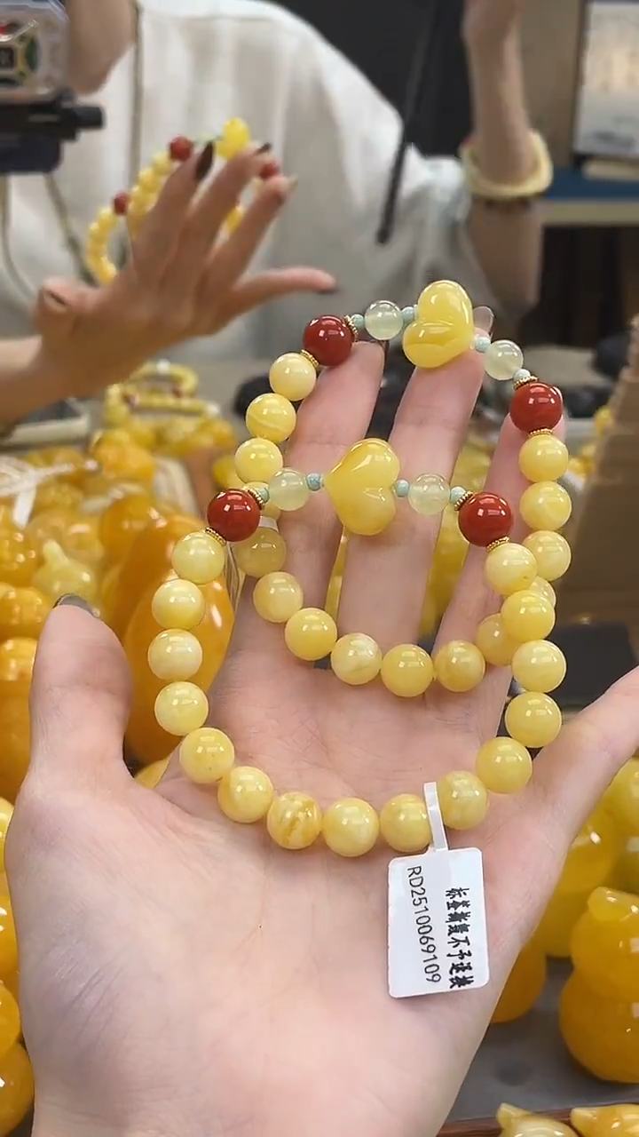 裸石琥珀未镶嵌 多样性发货发其一j24