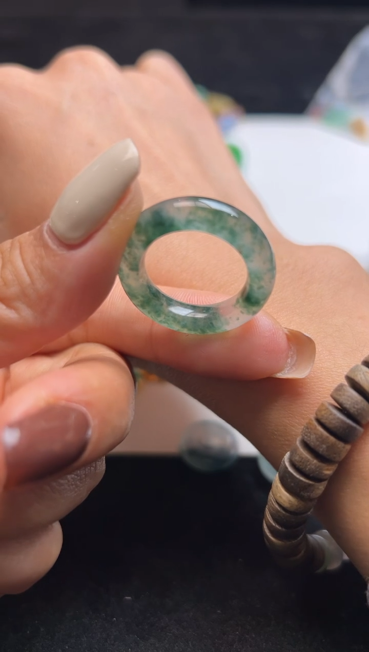 未镶嵌定制翡翠N****⁷绿花戒圈3000+300