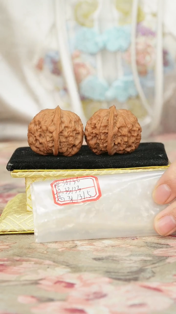 把件文玩核桃非嫁接元宝