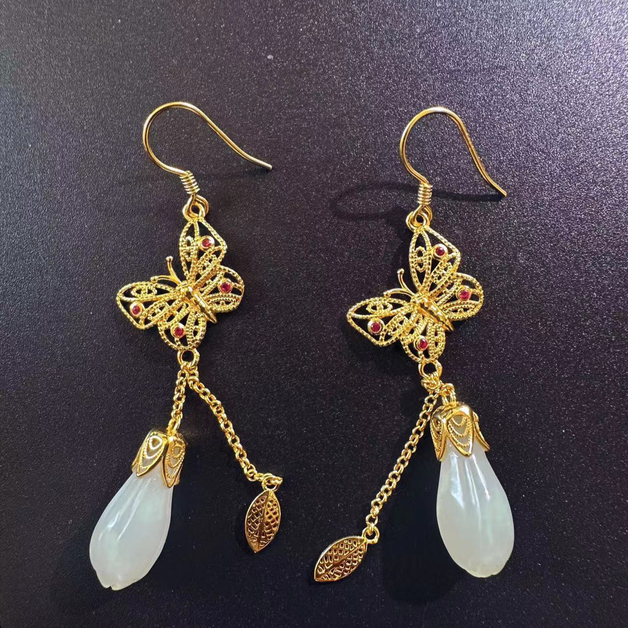 和田玉白玉水滴耳环