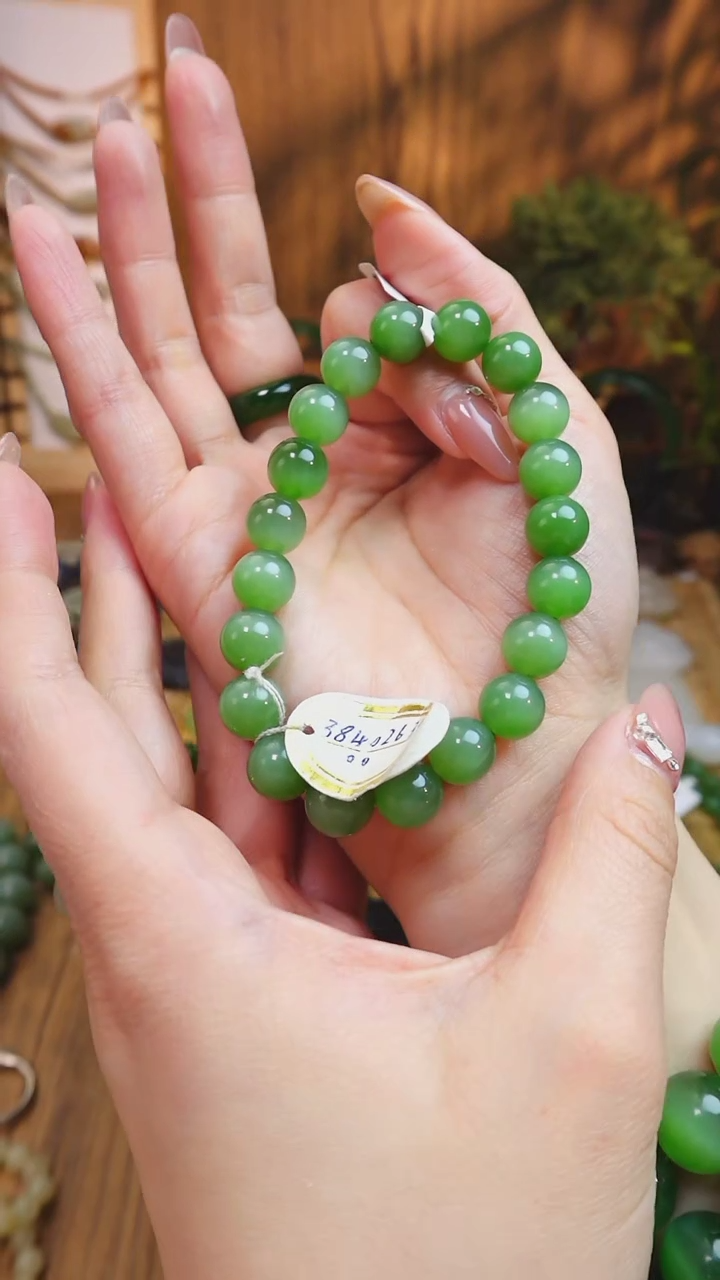 【闪购商品】未镶嵌和田玉手串俄料碧玉果绿色猫眼卡10mm