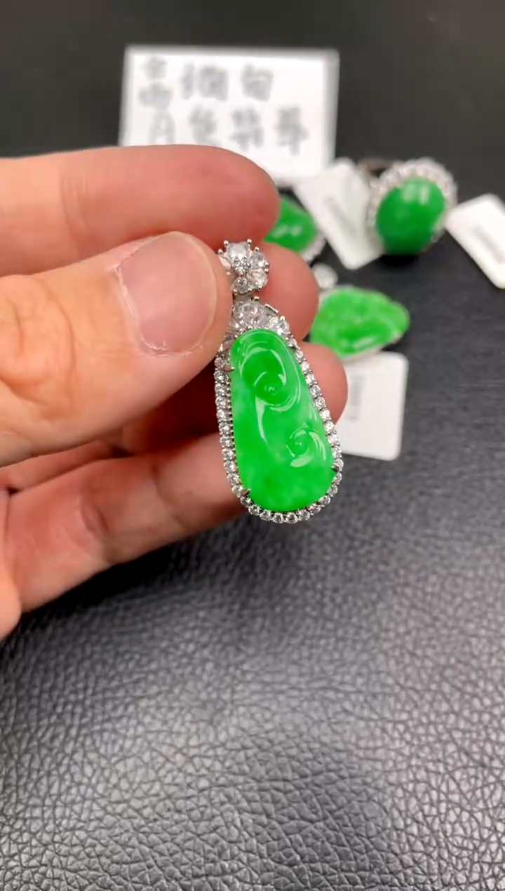 【闪购商品】翡翠吊坠(不含链)银S925镶嵌dz