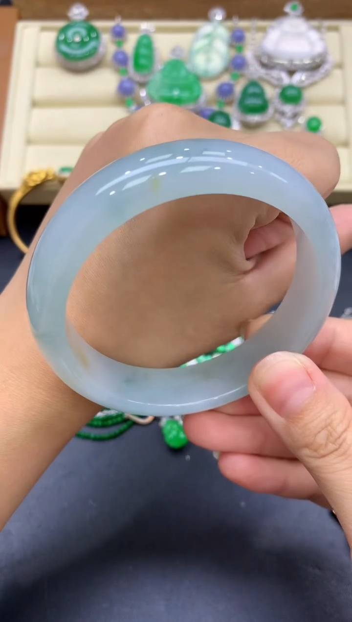 翡翠手镯未镶嵌631-中国好珍宝