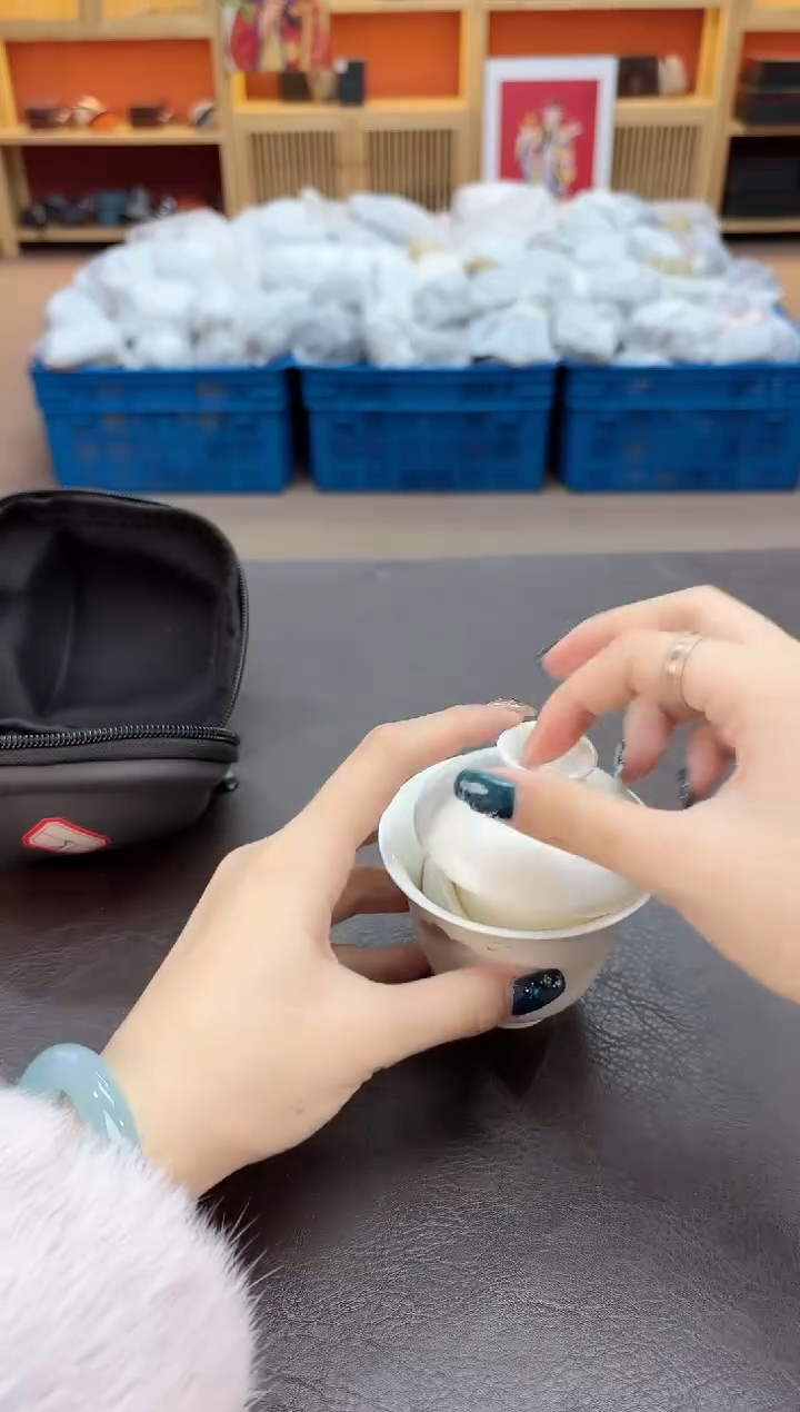 【闪购商品】摆件瓷SC1111111111111
