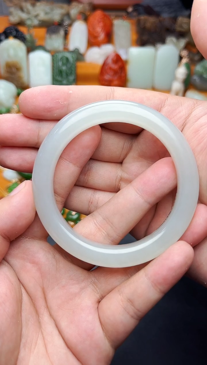 【闪购商品】和田玉手镯未镶嵌59.5圈口01