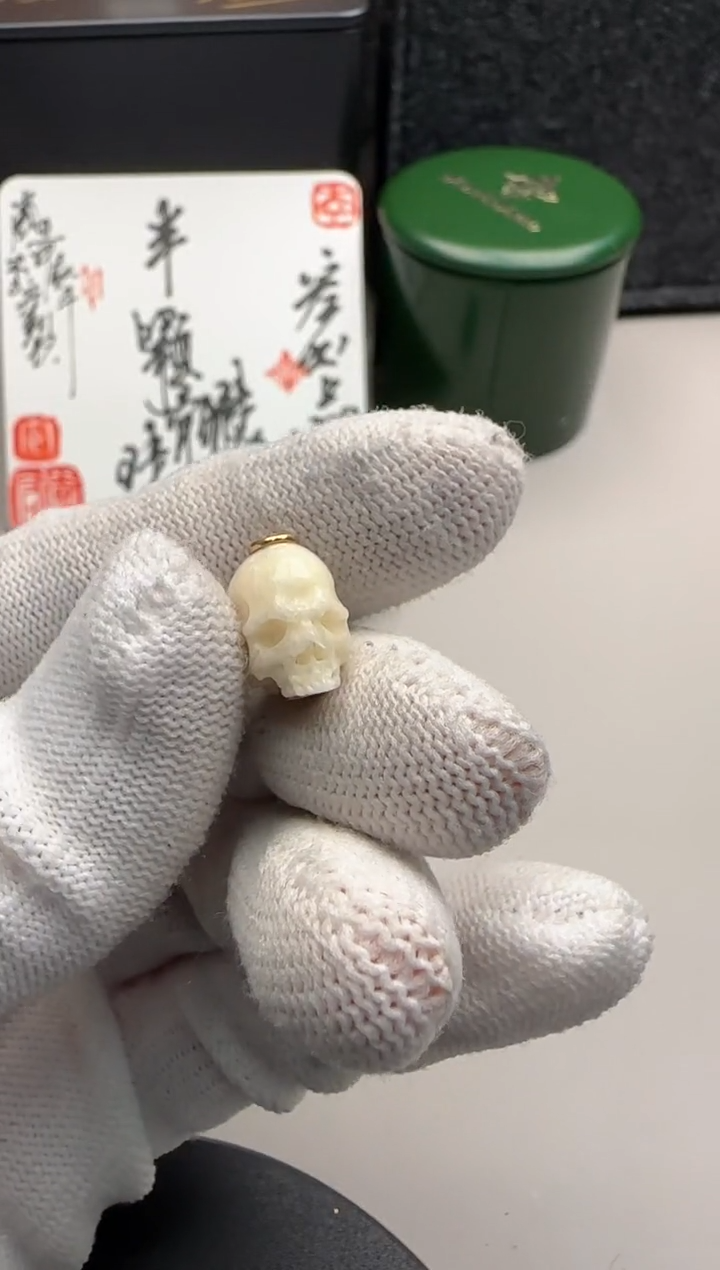 【闪购商品】蜜蜡颈饰22K金镶嵌蜜蜡单珠