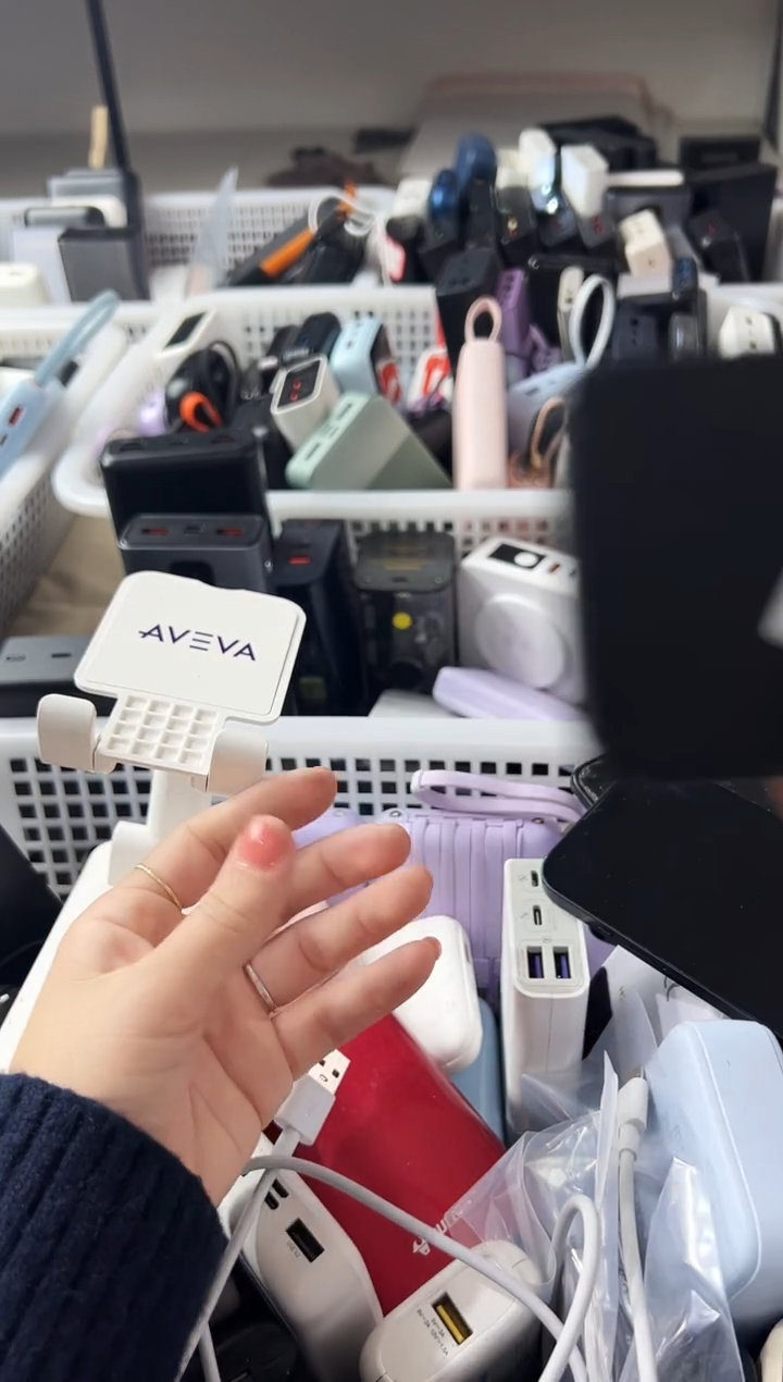 1m沙****许精品数码数据线 以直播间展示为主