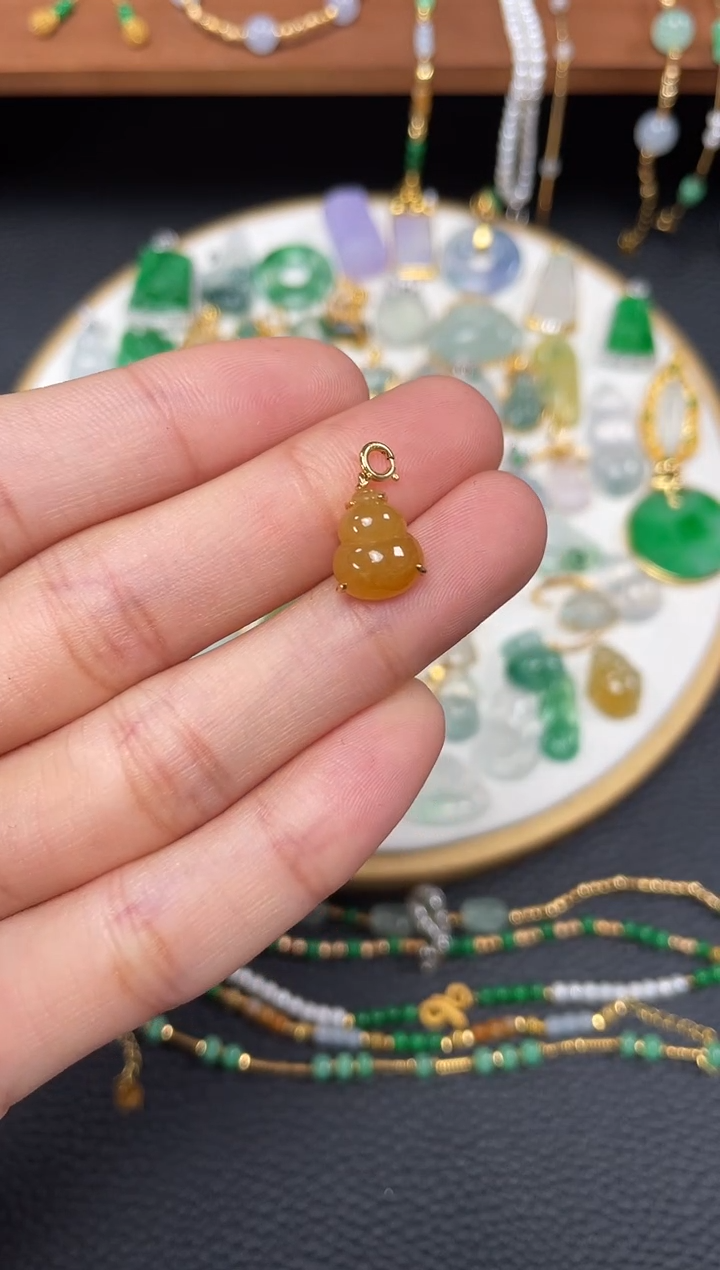 【闪购商品】翡翠吊坠(不含链)18K金镶嵌一个   JK677