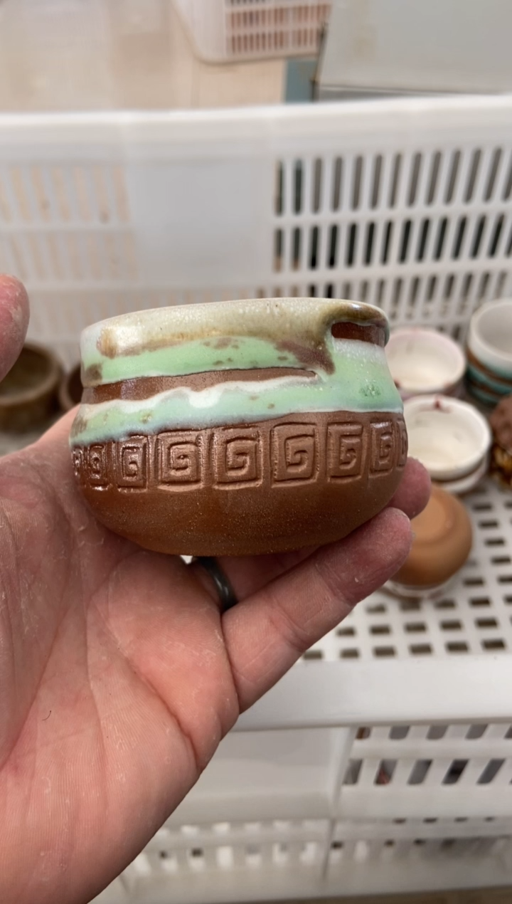 杯无运费险有瑕疵的摄影的产品有使用过的痕迹有点脏介意勿拍