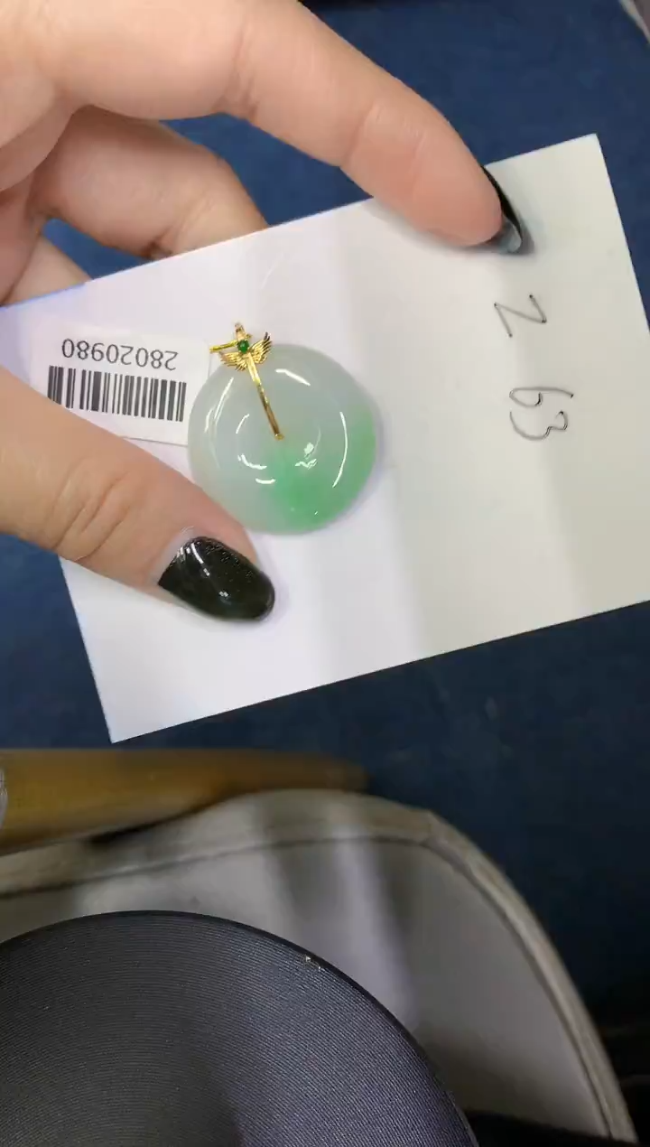 【闪购商品】翡翠颈饰18K金镶嵌0000000000