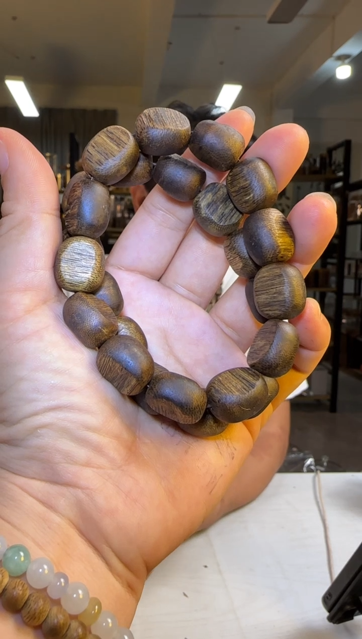 沉香手串99沉海南奇楠红骨凹身留疤单圈11g+多样性发1
