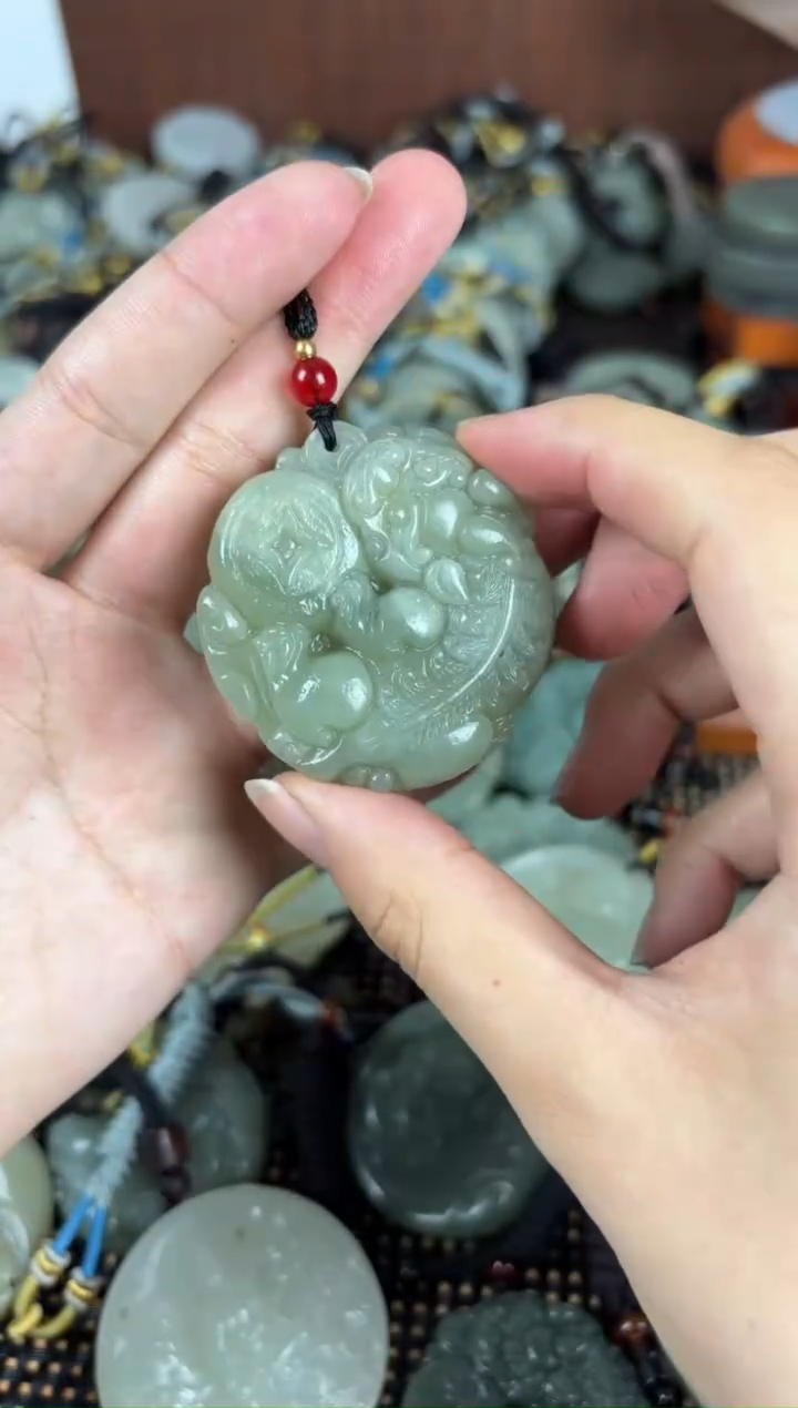 【闪购商品】和田玉颈饰未镶嵌1