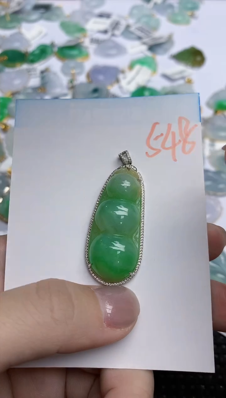 【闪购商品】翡翠颈饰18K金镶嵌天然翡翠A货