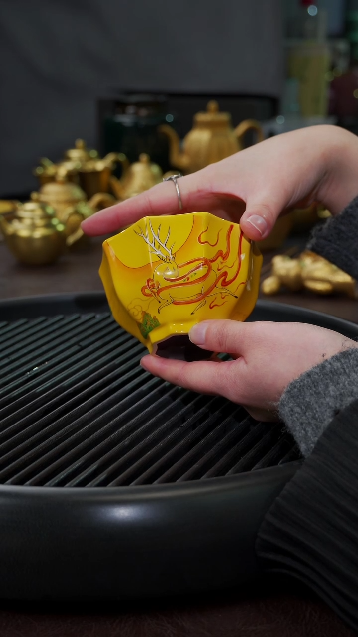 【闪购商品】杯【宜景窑帝王黄鎏金】敦煌九色鹿