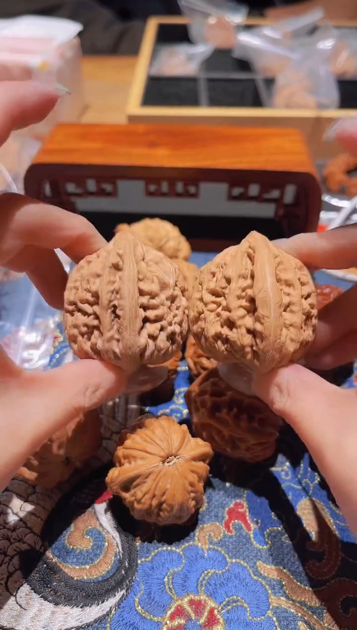 把件文玩核桃049红锦鲤42