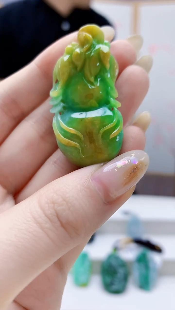 未镶嵌定制翡翠5145jw-毛货挂件75