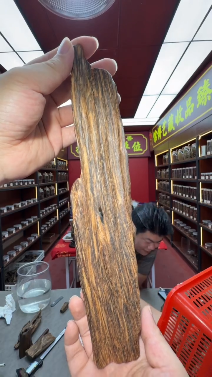 沉香吊坠多样性发一