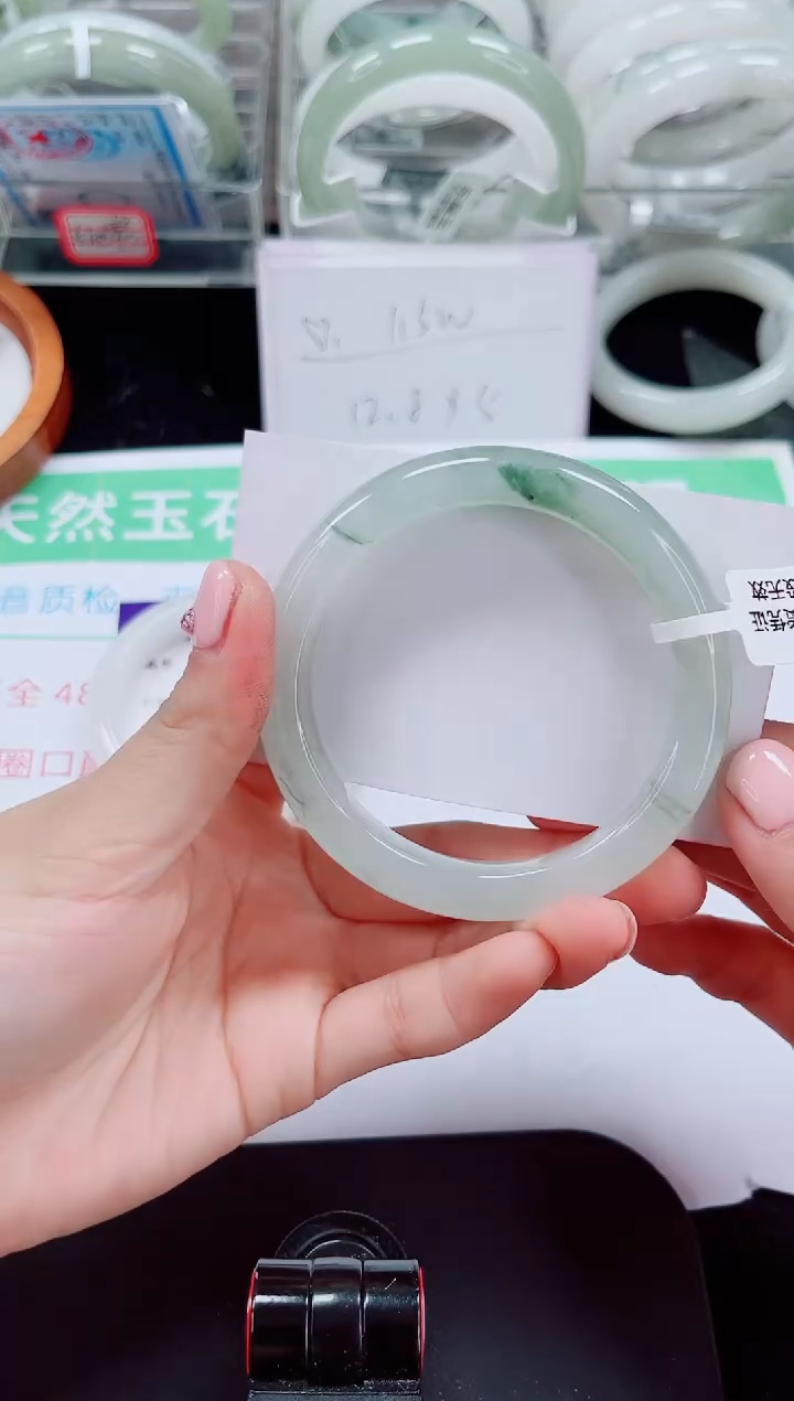 未镶嵌手镯石英质玉234-56/57