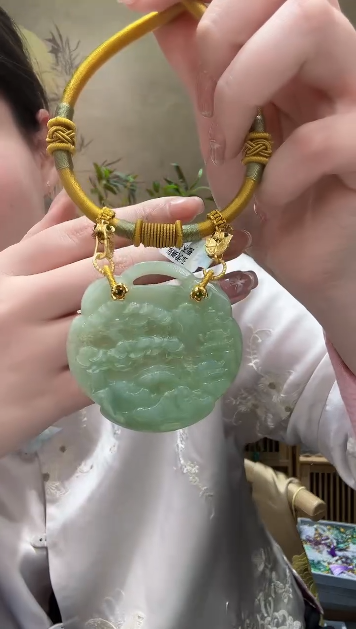 【闪购商品】翡翠颈饰未镶嵌吊坠