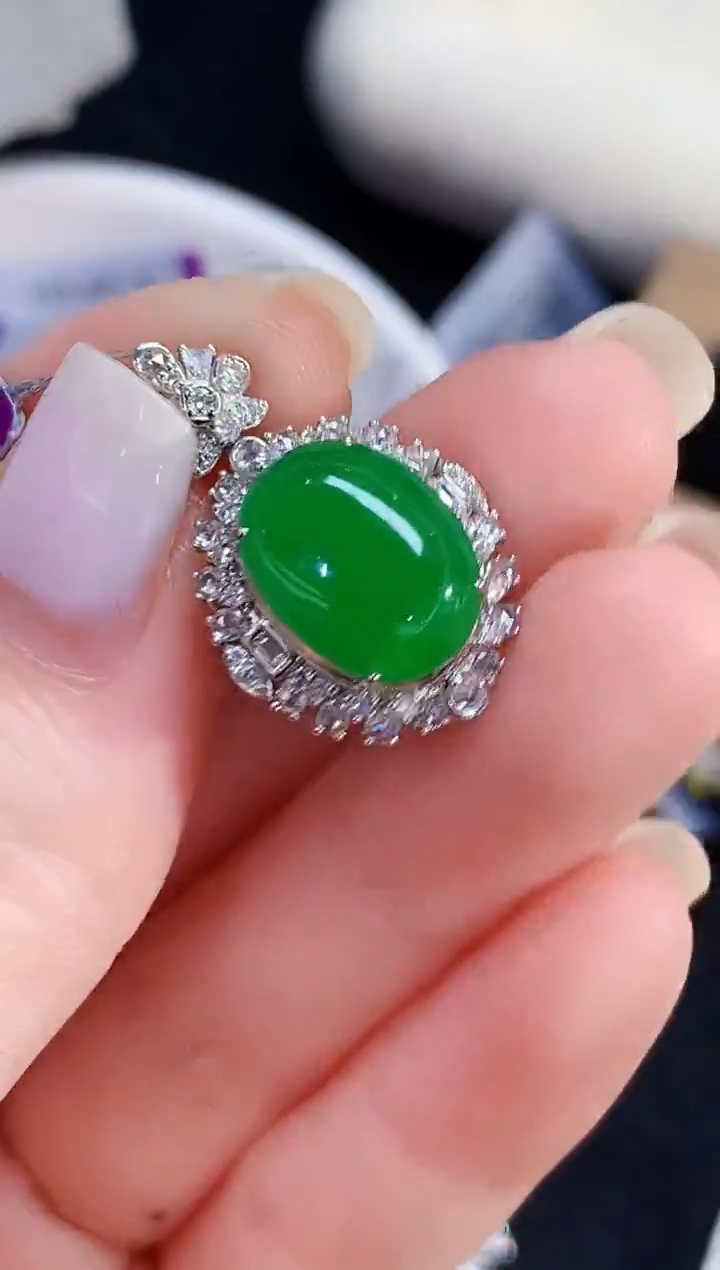 吊坠(不含链)18K金镶嵌翡翠YS