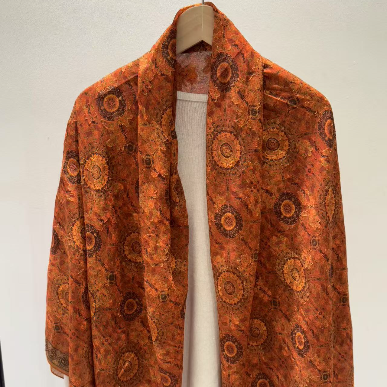 （烧花八达运）烧花围巾135*135左右方巾