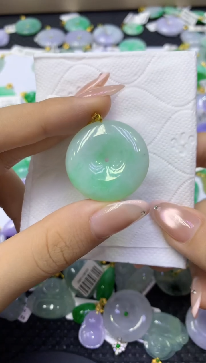 颈饰18K金镶嵌翡翠天然缅甸翡翠A货