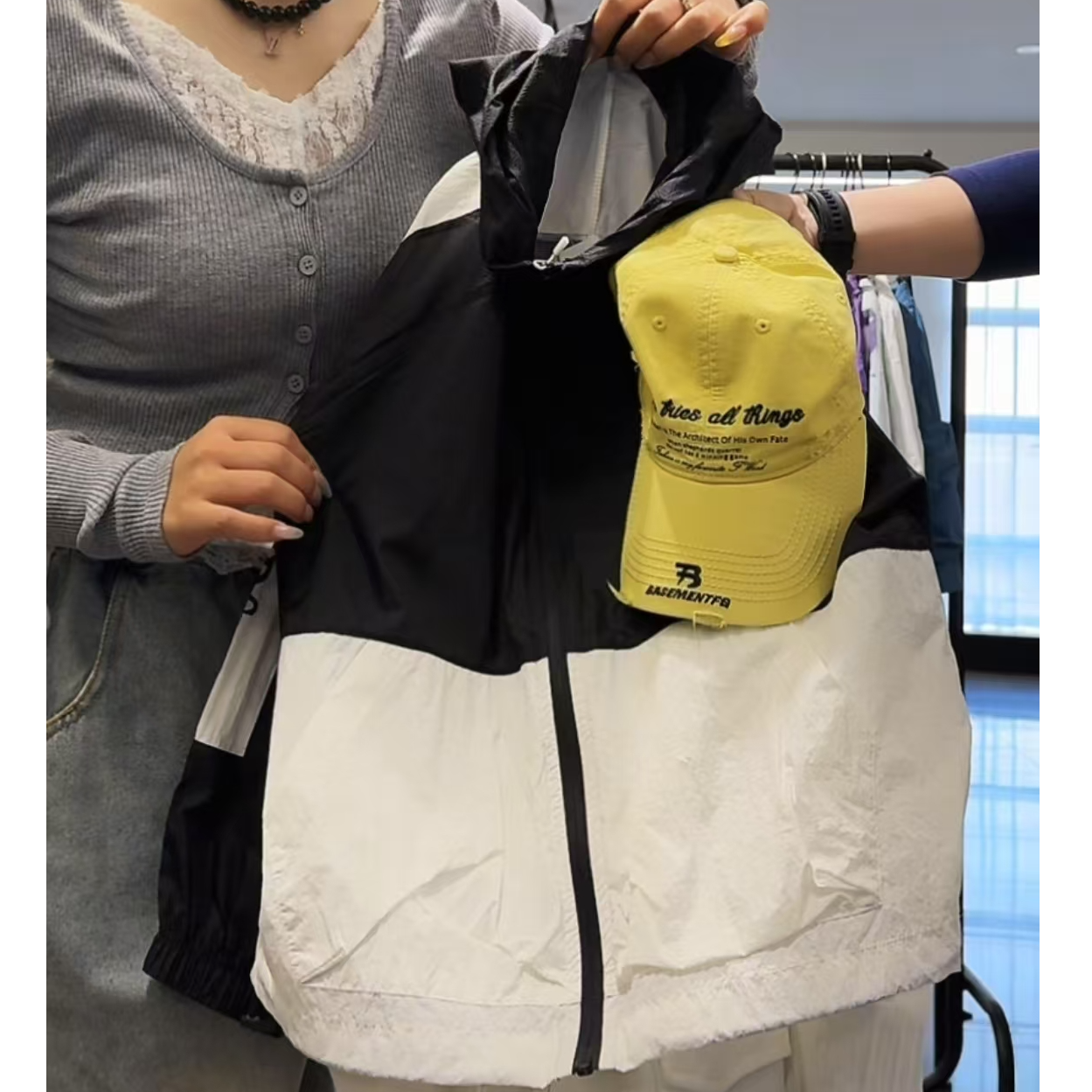 名 2025【Y】4月24日 儿童男女童时尚运动白色防晒外套2009-