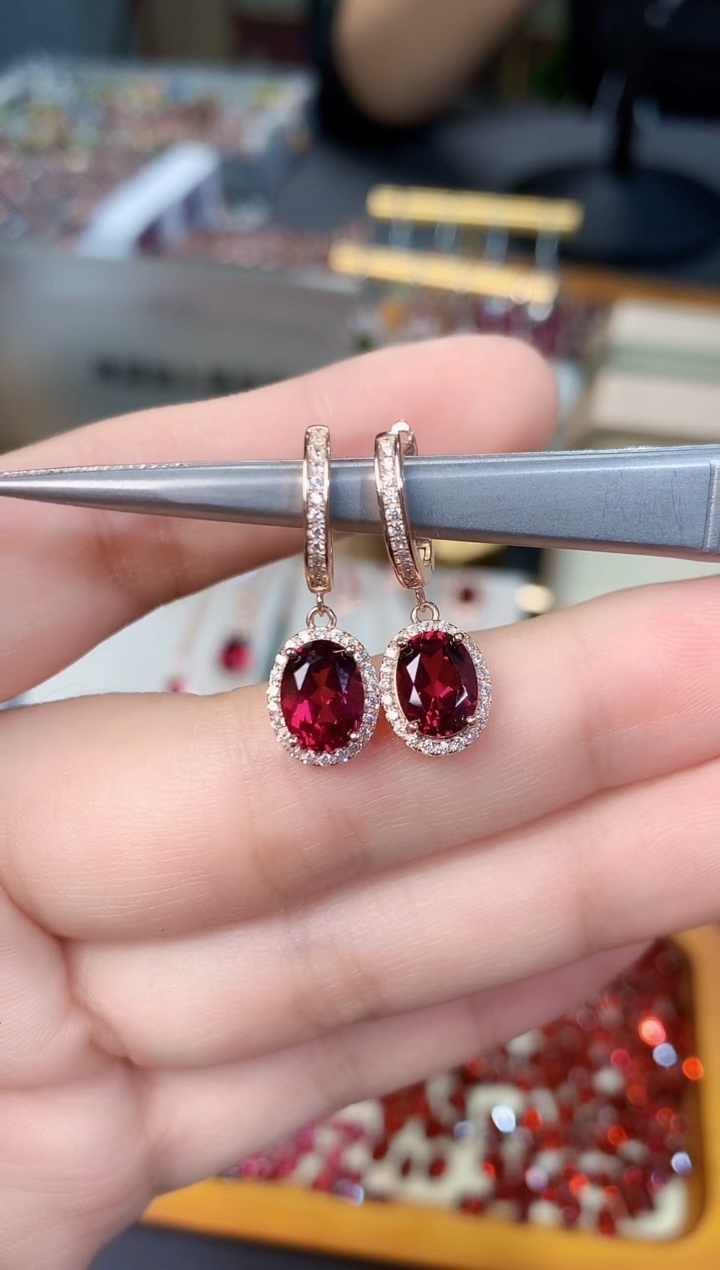 【闪购商品】石榴石耳扣银S925镶嵌天然镁铝