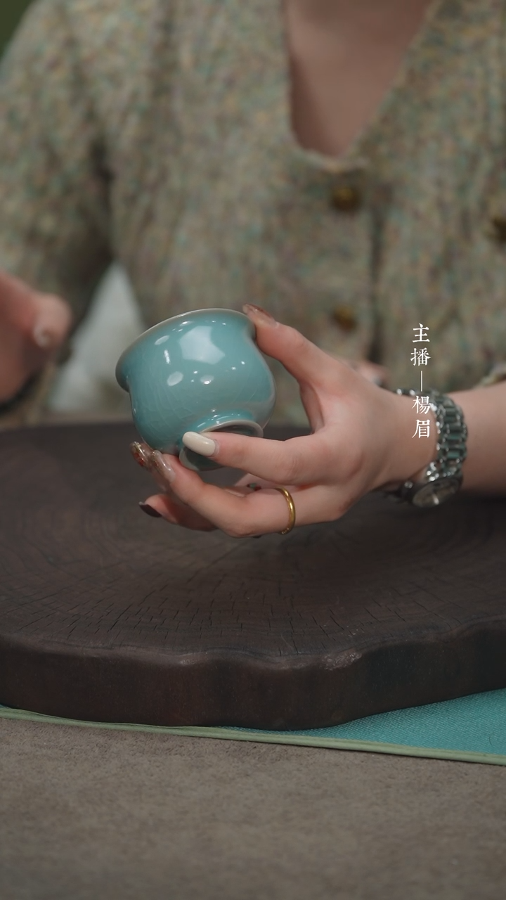 【闪购商品】小佛肚杯-古月底款-眉