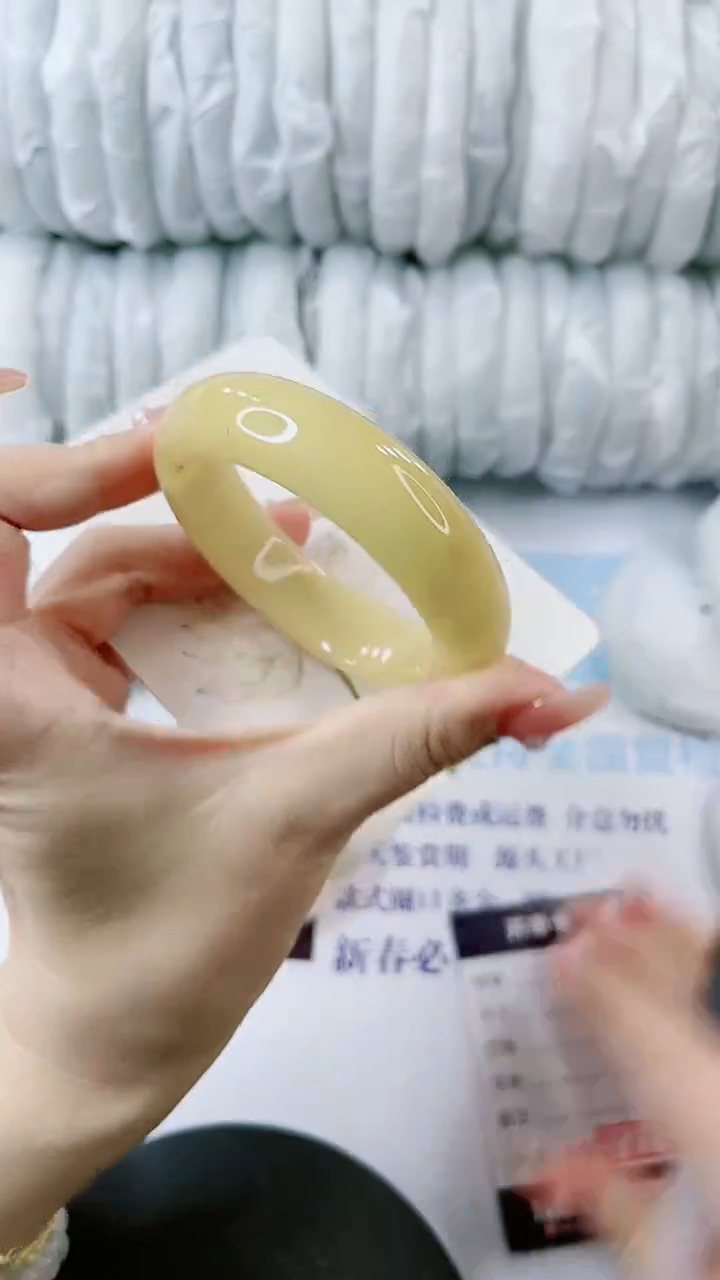 【闪购商品】石英质玉手镯未镶嵌0598850502-多样性发货