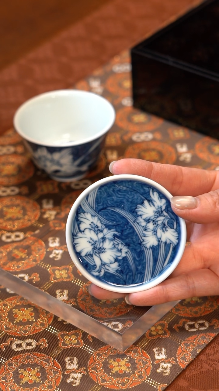 【闪购商品】L雨后湛蓝系列蓝地鸢尾花盖置
