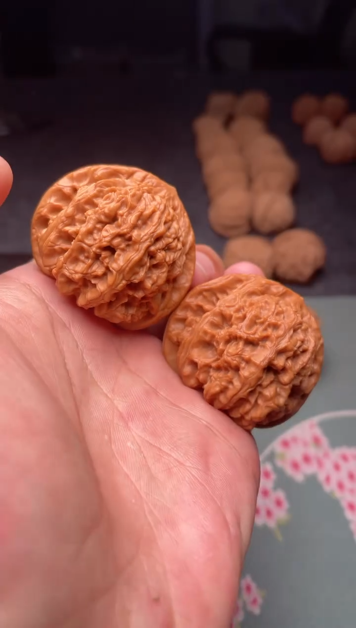 把件文玩核桃a148  龙洞玉    43尺