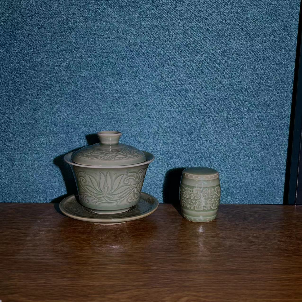 微瑕】耀州窑莲纹三才盖碗送青铜纹鼓型盖置