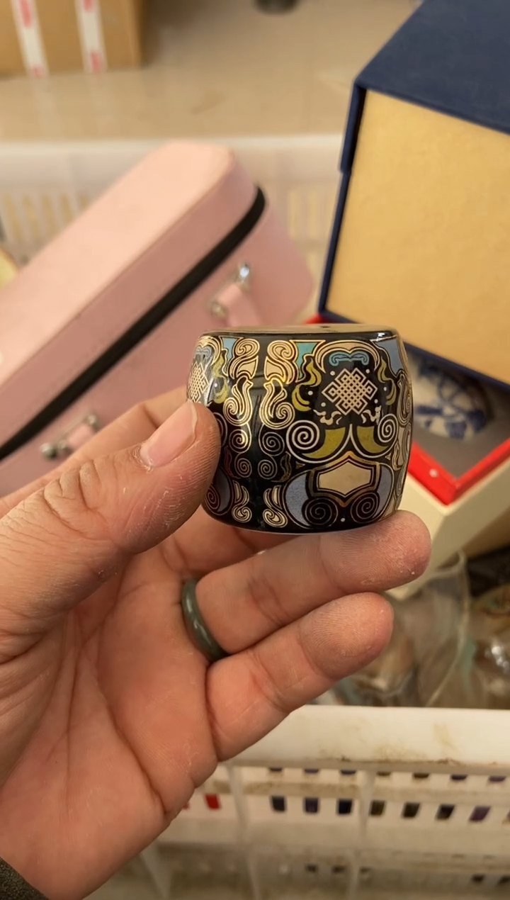 杯无运费险有瑕疵的摄影的产品有使用过的痕迹有点脏介意勿拍